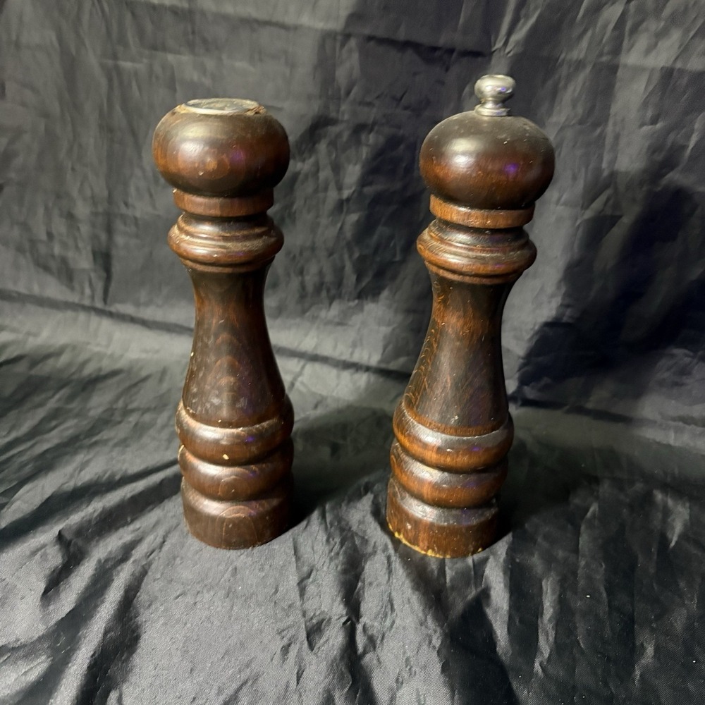 Vtg Wooden Salt Pepper Mill Grinder Set Rustic Farmhouse Kitchen